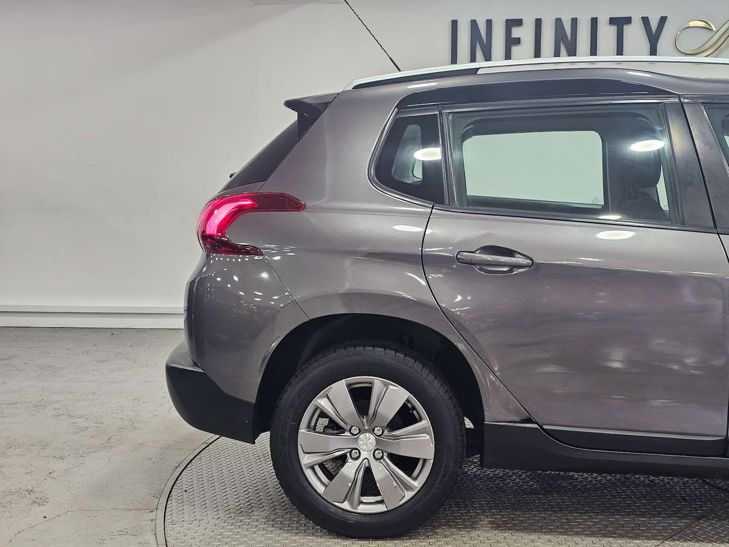 Used Peugeot 2008 2018 for sale - 77310990: Photo 21