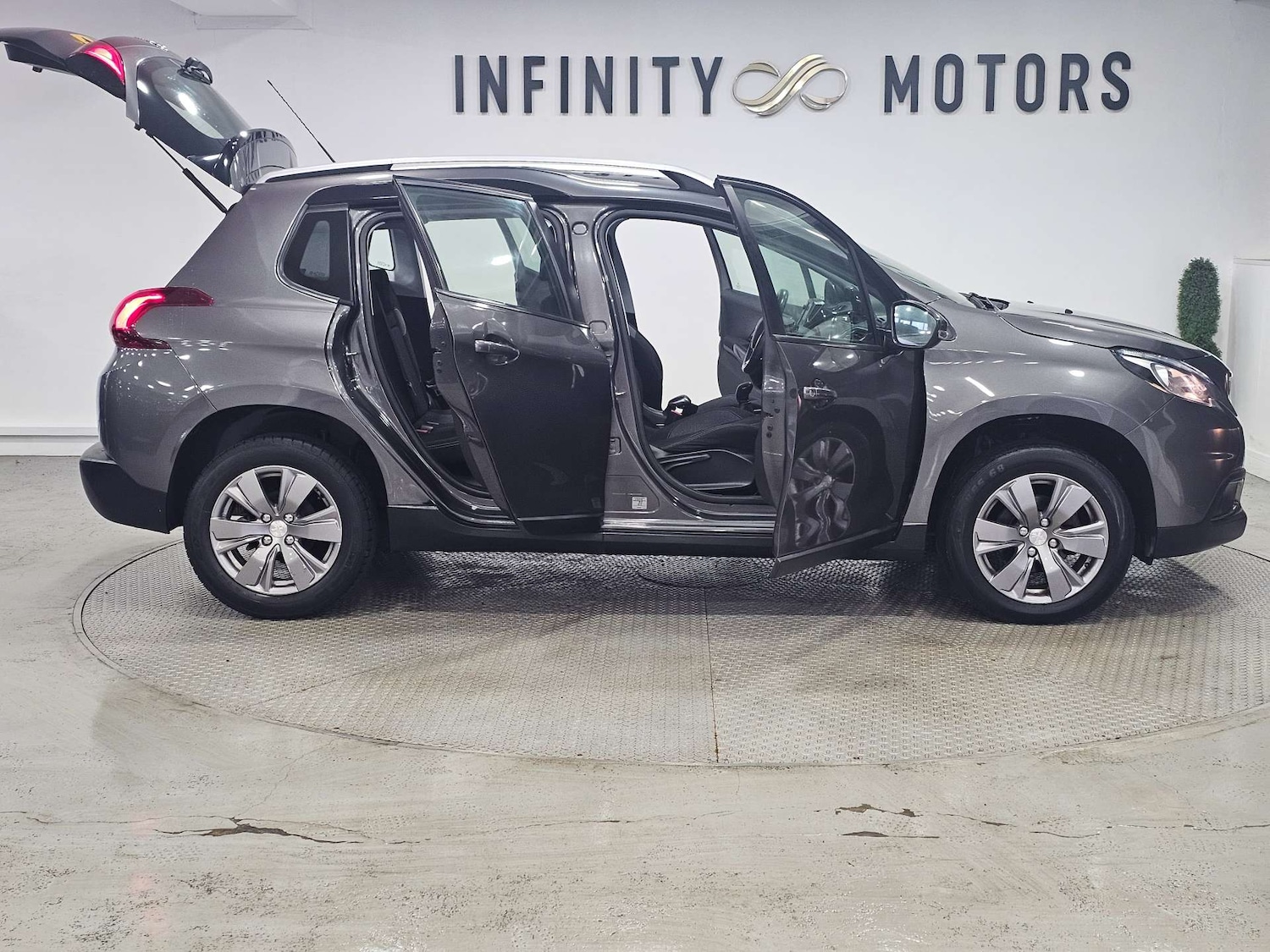 Used Peugeot 2008 2018 for sale - 77310990: Photo 43