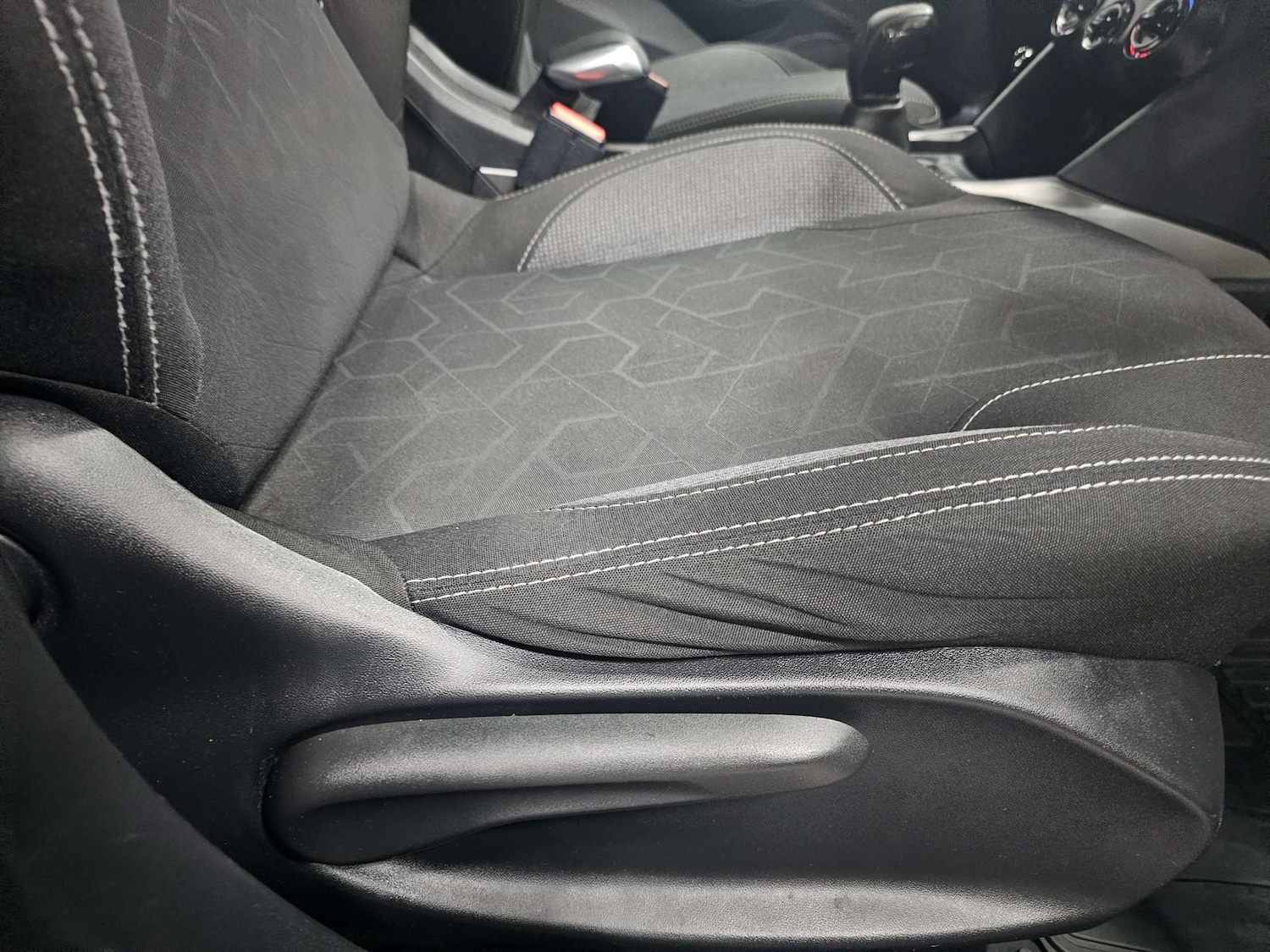 Used Peugeot 2008 2018 for sale - 77310990: Photo 48