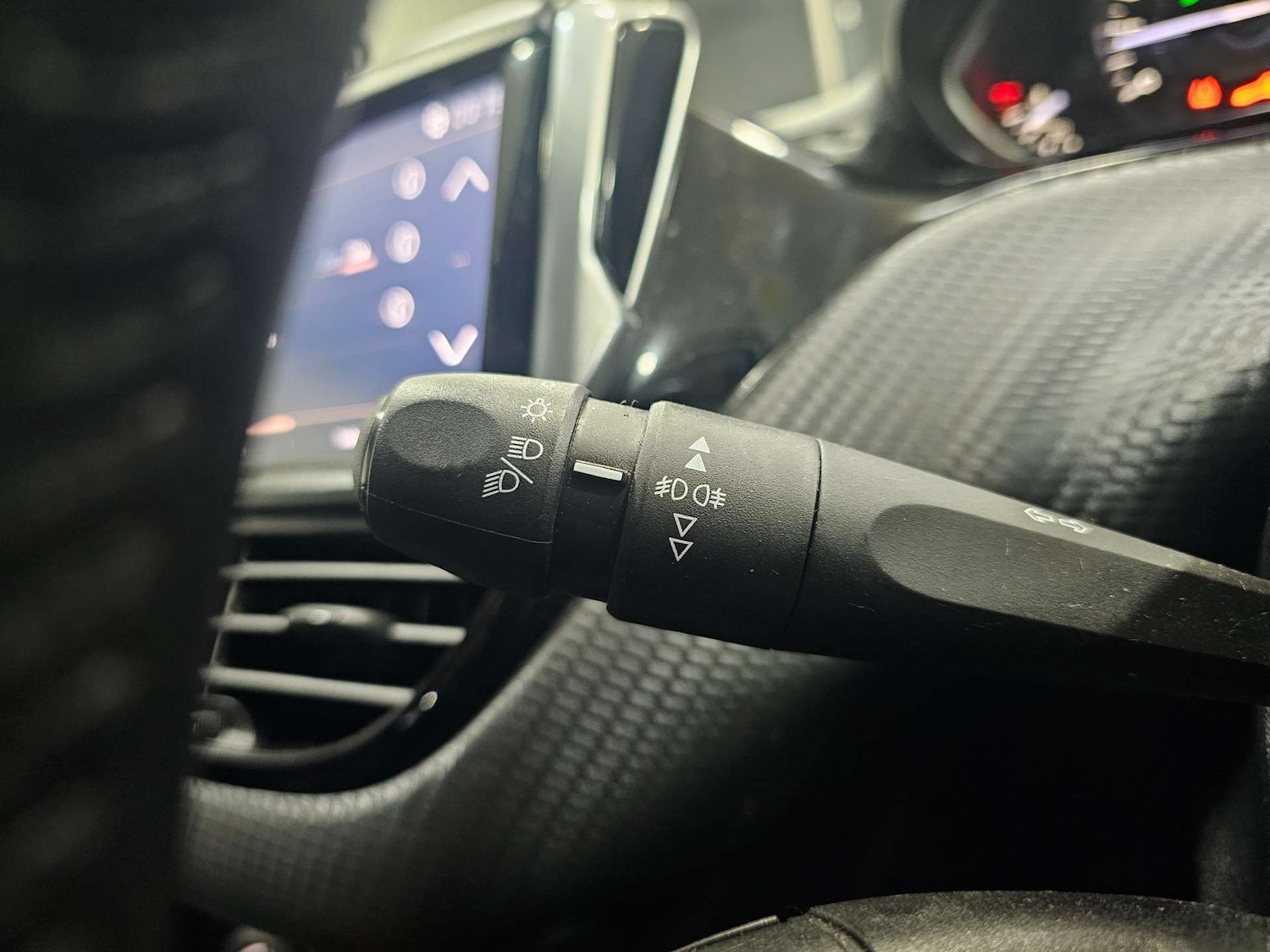 Used Peugeot 2008 2018 for sale - 77310990: Photo 56