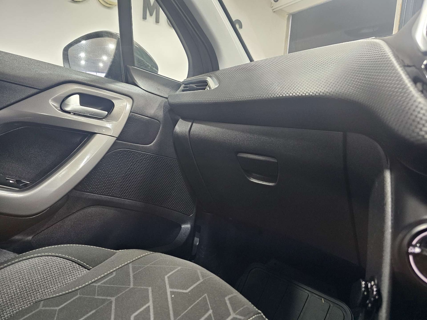 Used Peugeot 2008 2018 for sale - 77310990: Photo 73