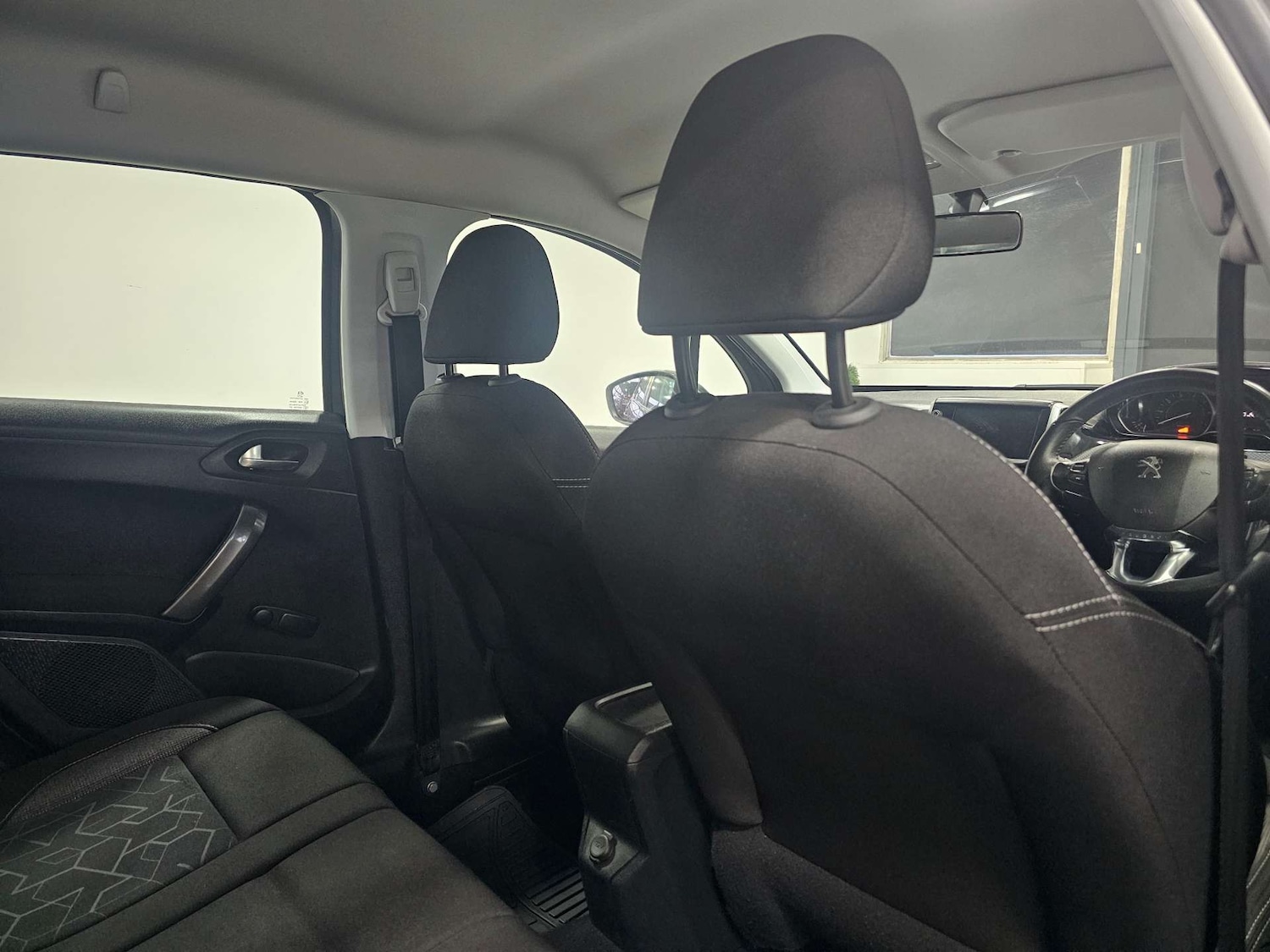 Used Peugeot 2008 2018 for sale - 77310990: Photo 75