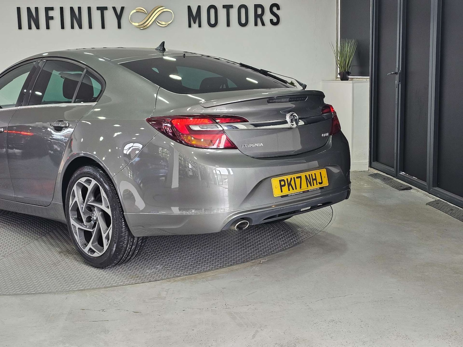 Used Vauxhall Insignia 2017 for sale - 78011145: Photo 26