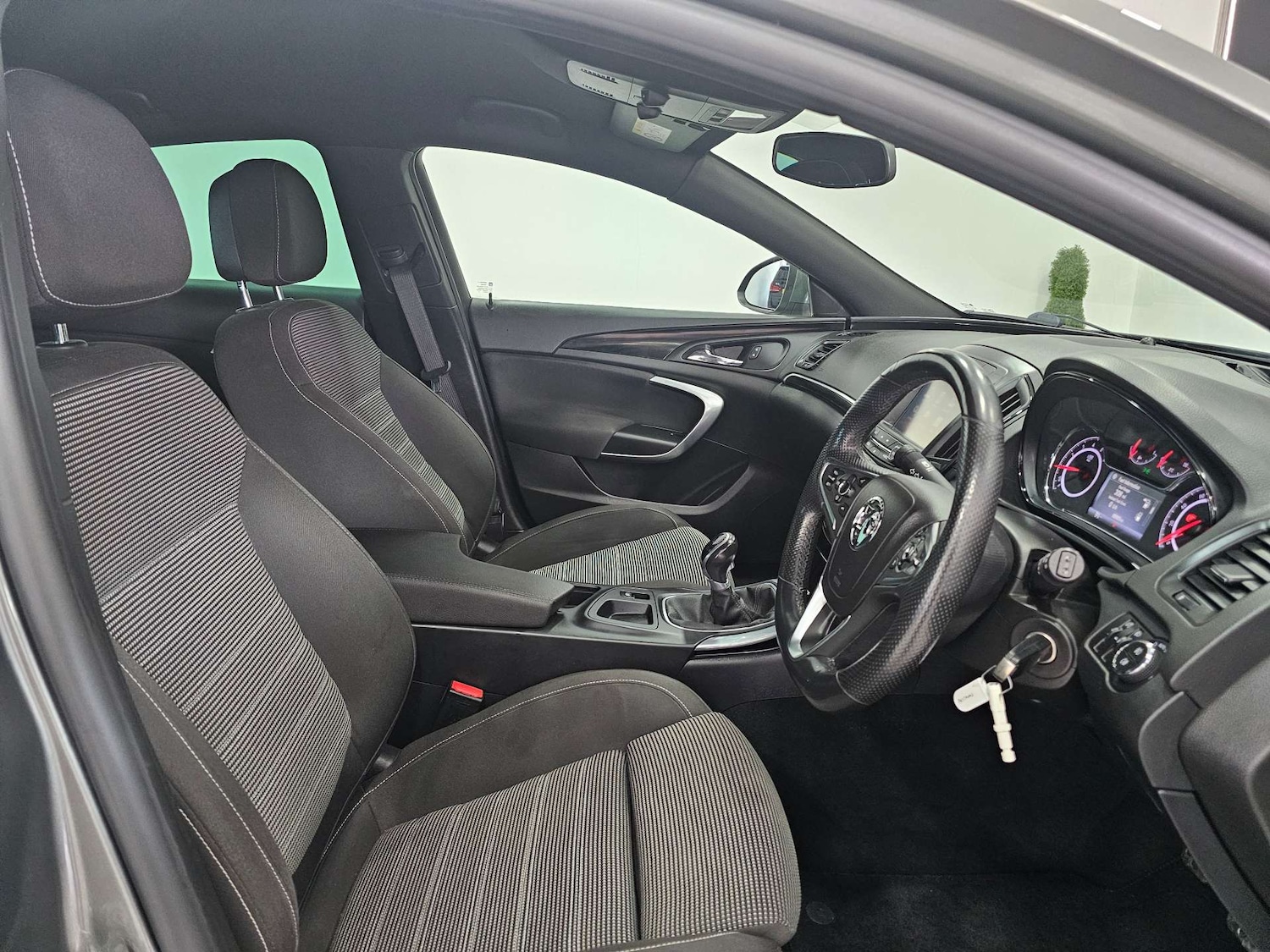 Used Vauxhall Insignia 2017 for sale - 78011145: Photo 3