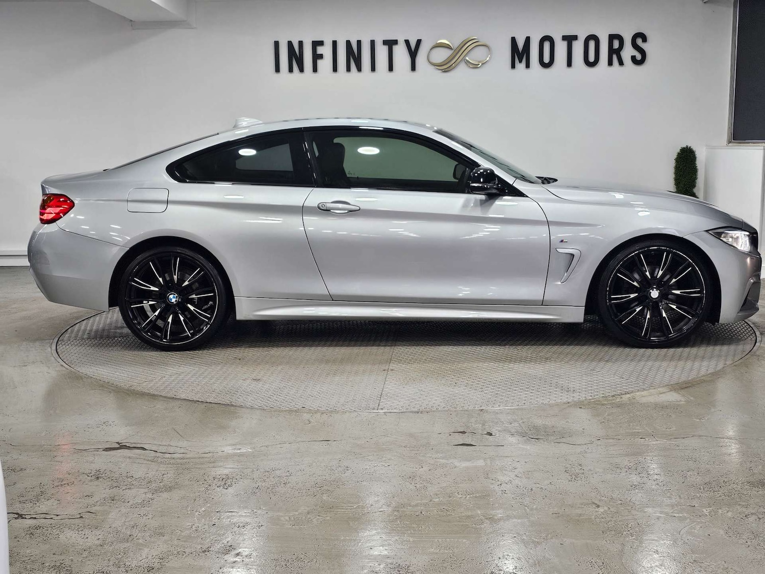 Used BMW 4 Series 2015 for sale - 76972395: Photo 43