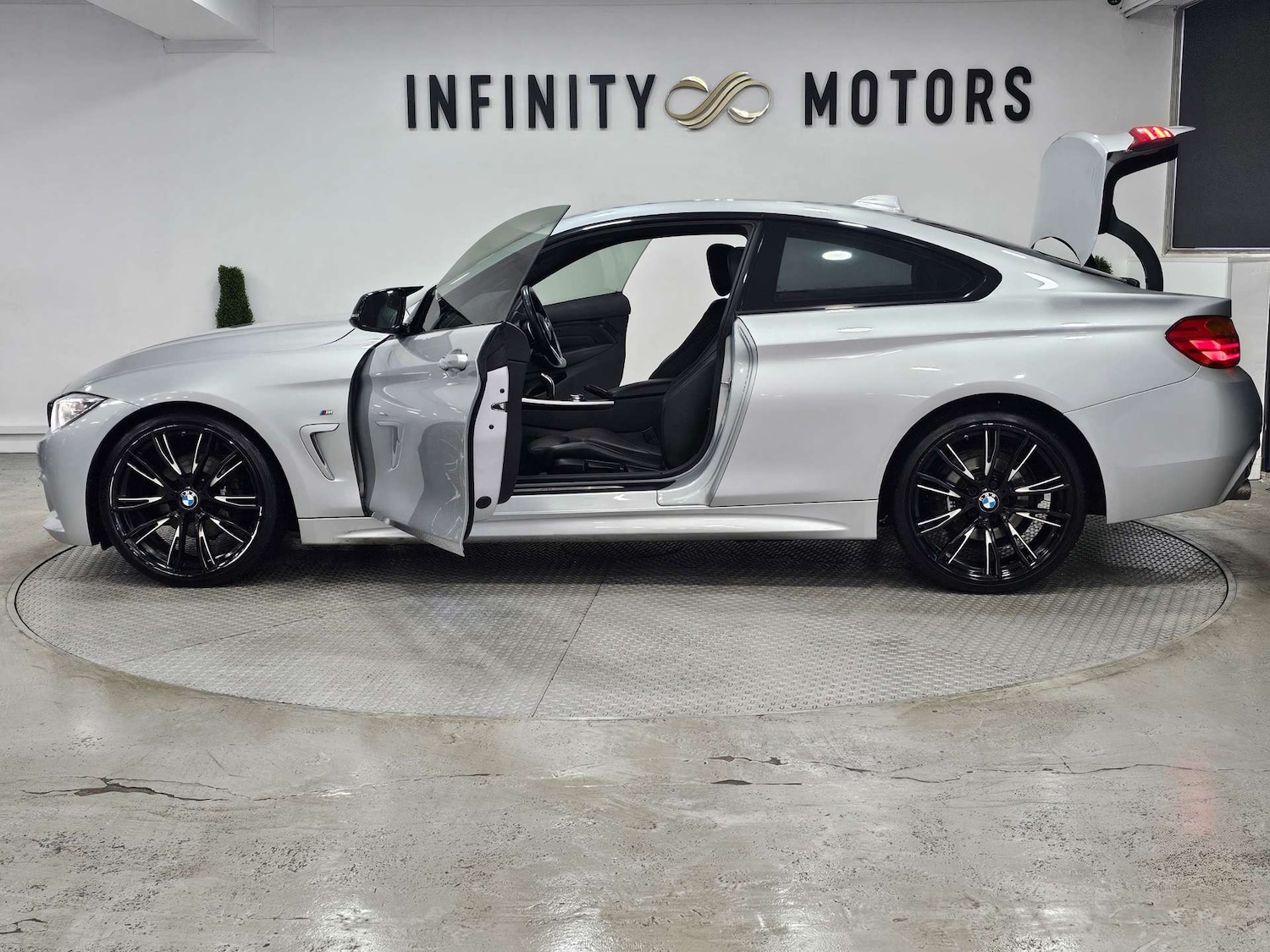 Used BMW 4 Series 2015 for sale - 76972395: Photo 48