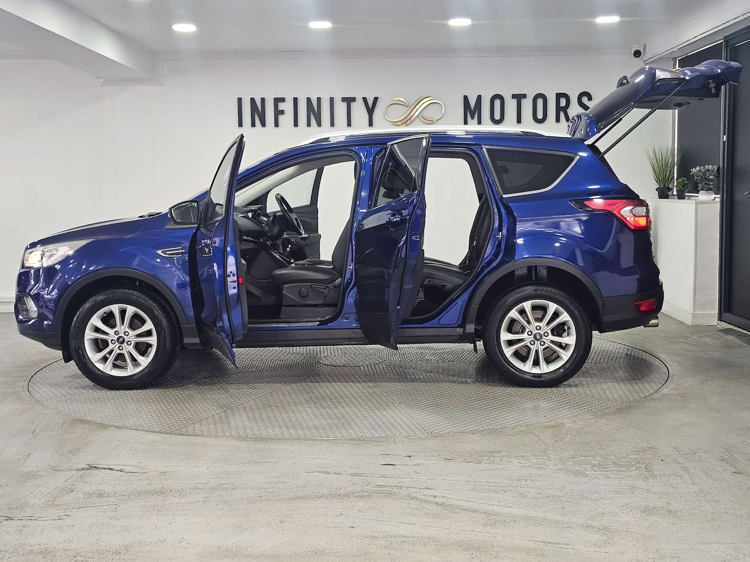 Used Ford Kuga 2018 for sale - 76972333: Photo 46