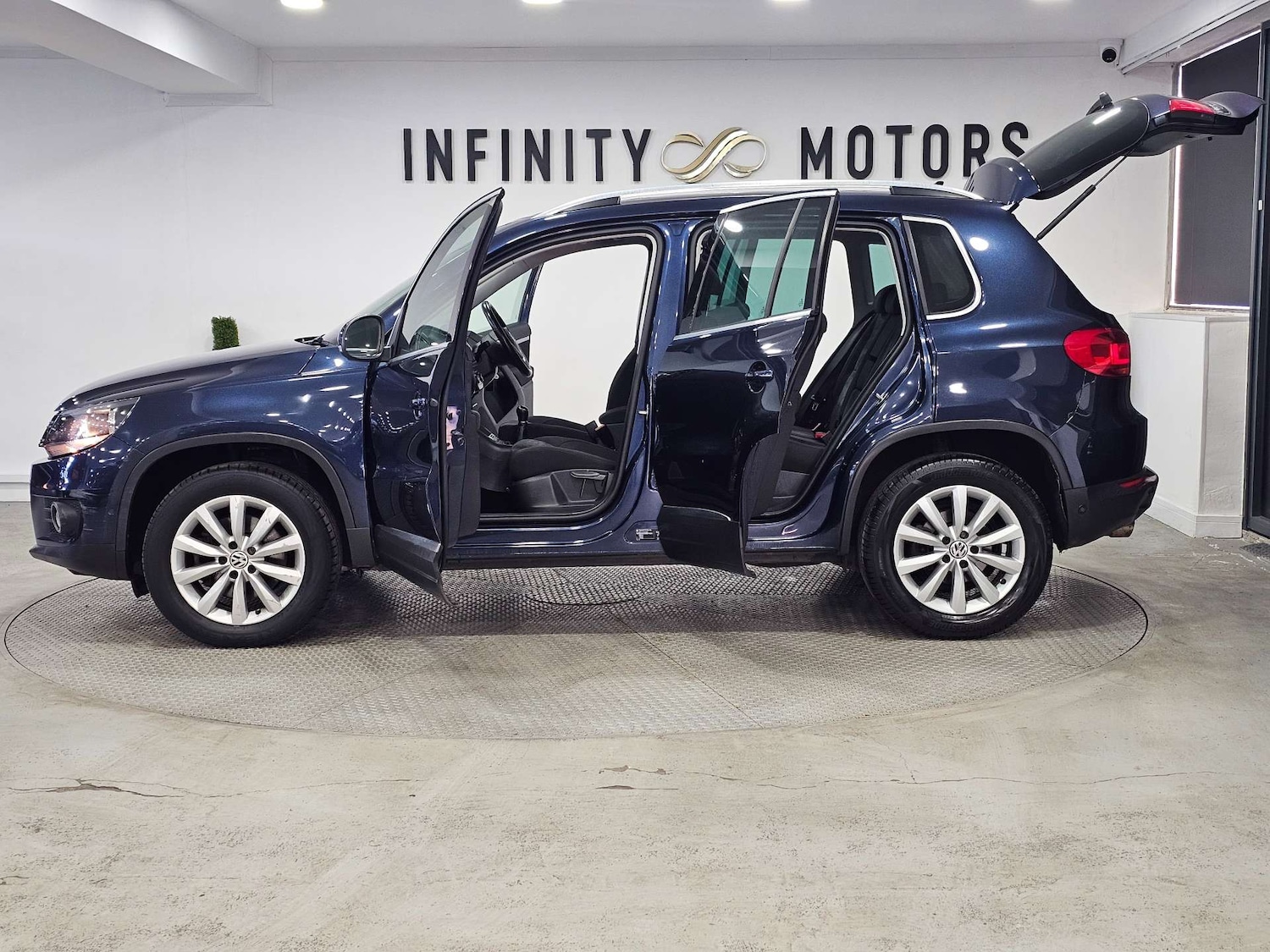 Used Volkswagen Tiguan 2015 for sale - 77449500: Photo 46