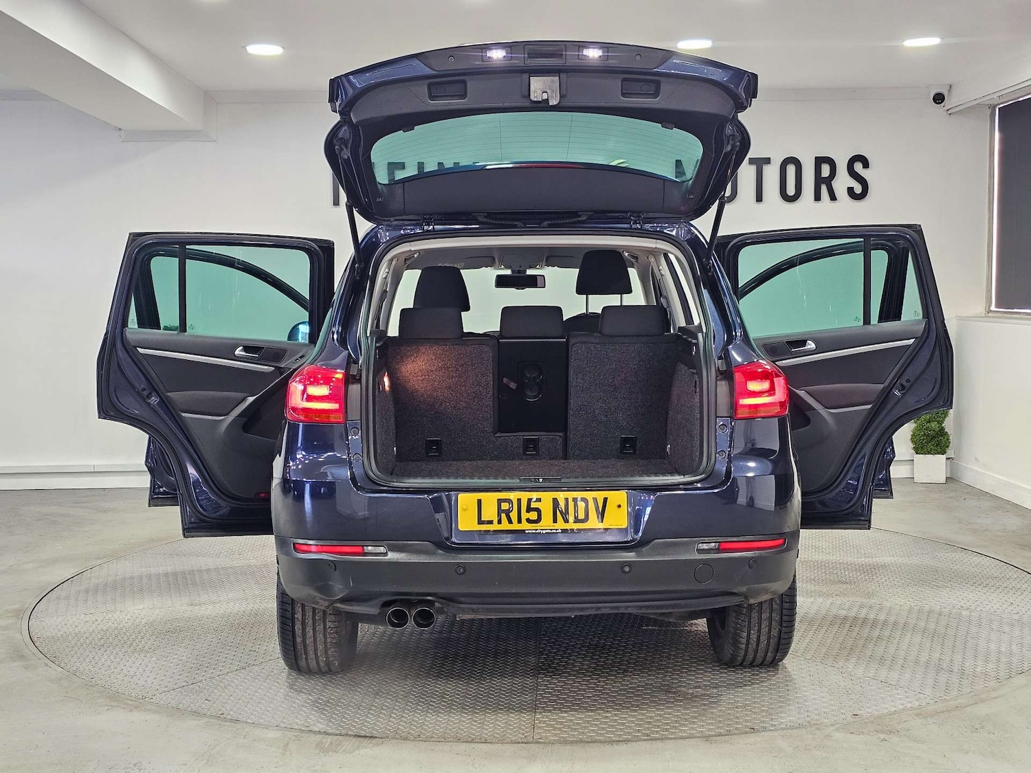 Used Volkswagen Tiguan 2015 for sale - 77449500: Photo 49