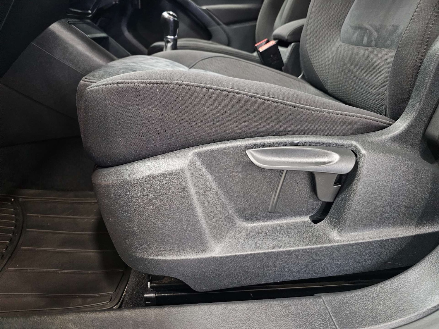 Used Volkswagen Tiguan 2015 for sale - 77449500: Photo 96