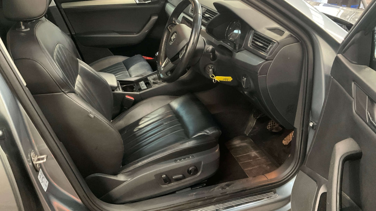 Used Skoda Superb 2018 for sale - 76972470: Photo 12