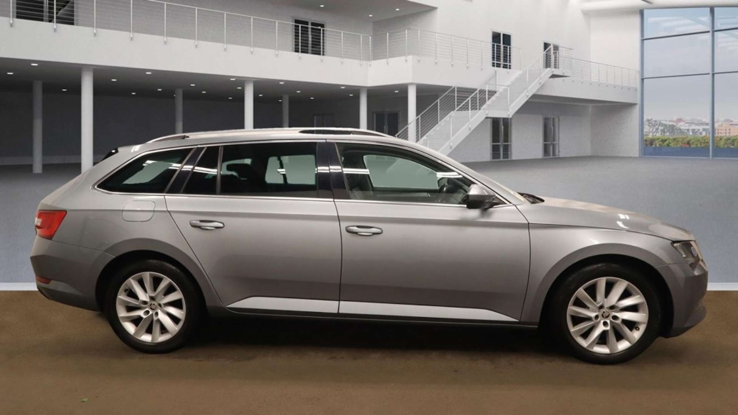 Used Skoda Superb 2018 for sale - 76972470: Photo 5