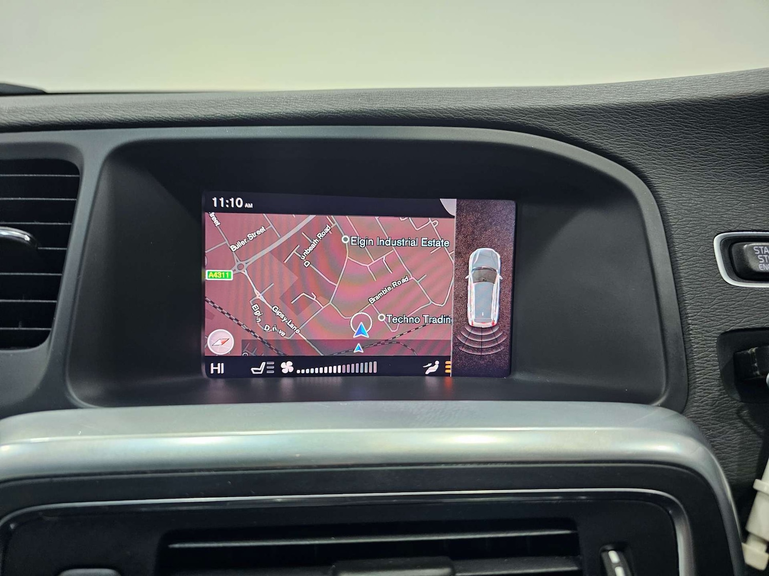 Used Volvo V60 2018 for sale - 77420191: Photo 2