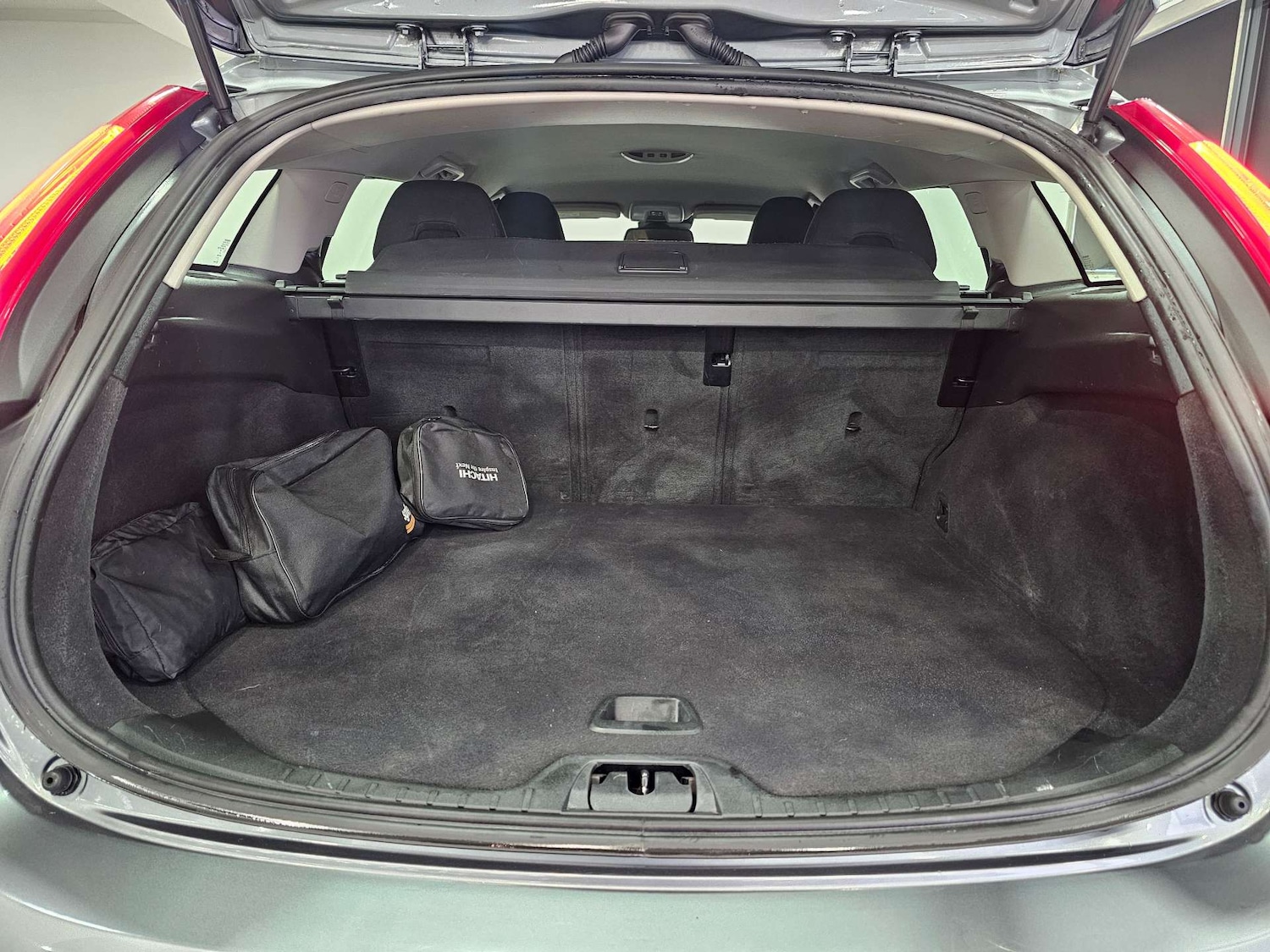 Used Volvo V60 2018 for sale - 77420191: Photo 51