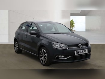 Used Volkswagen Polo 2016 for sale - 79392163: Photo