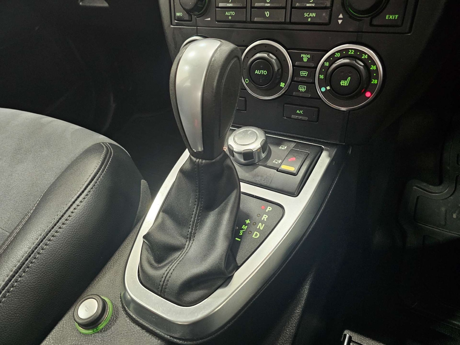 Used Land Rover Freelander 2012 for sale - 77207688: Photo 65