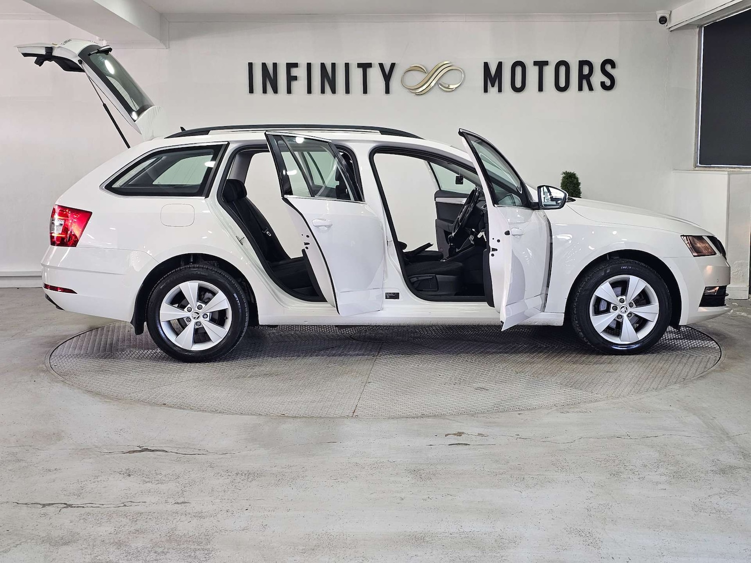 Used Skoda Octavia 2018 for sale - 77953423: Photo 39