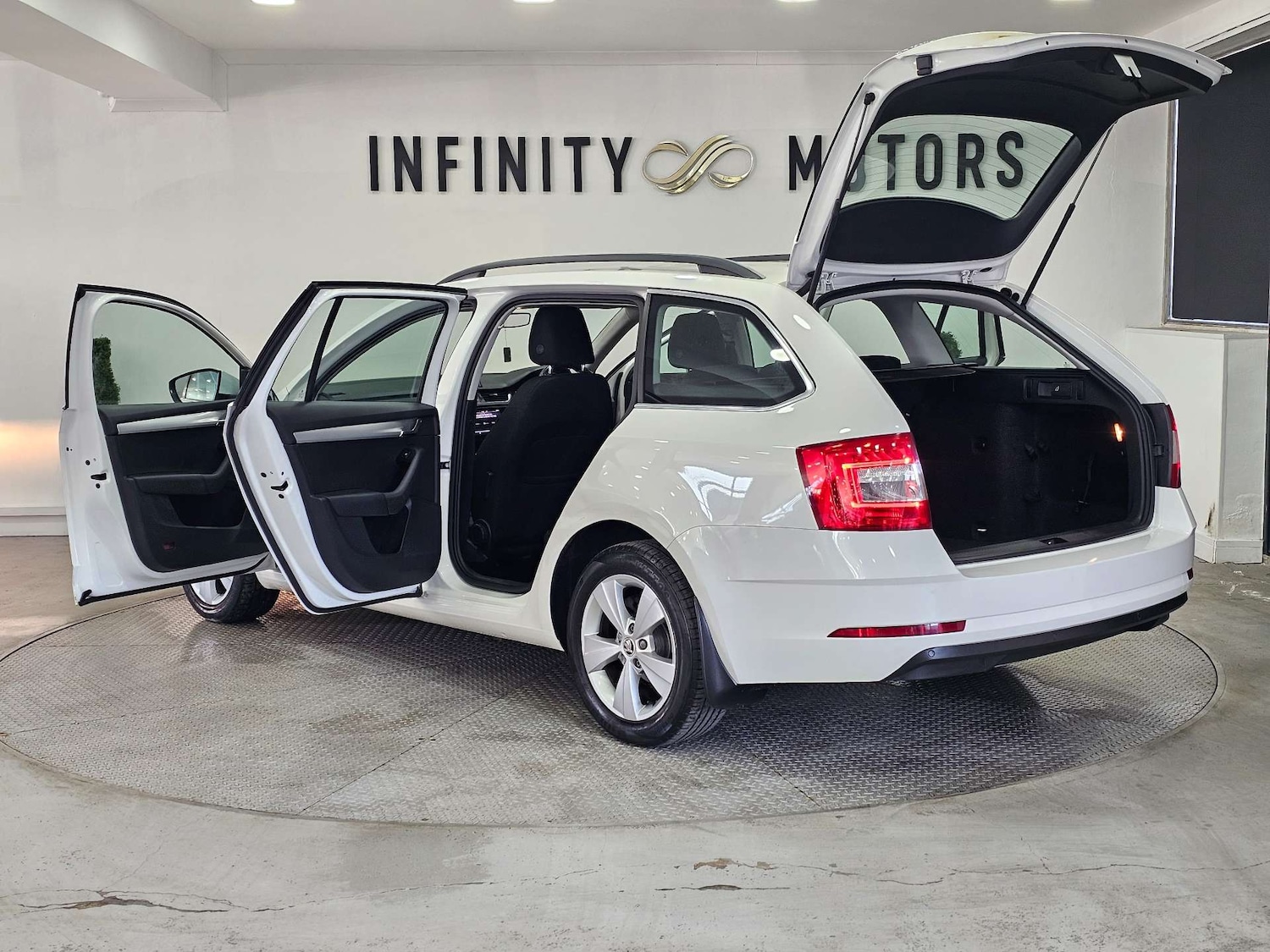 Used Skoda Octavia 2018 for sale - 77953423: Photo 44