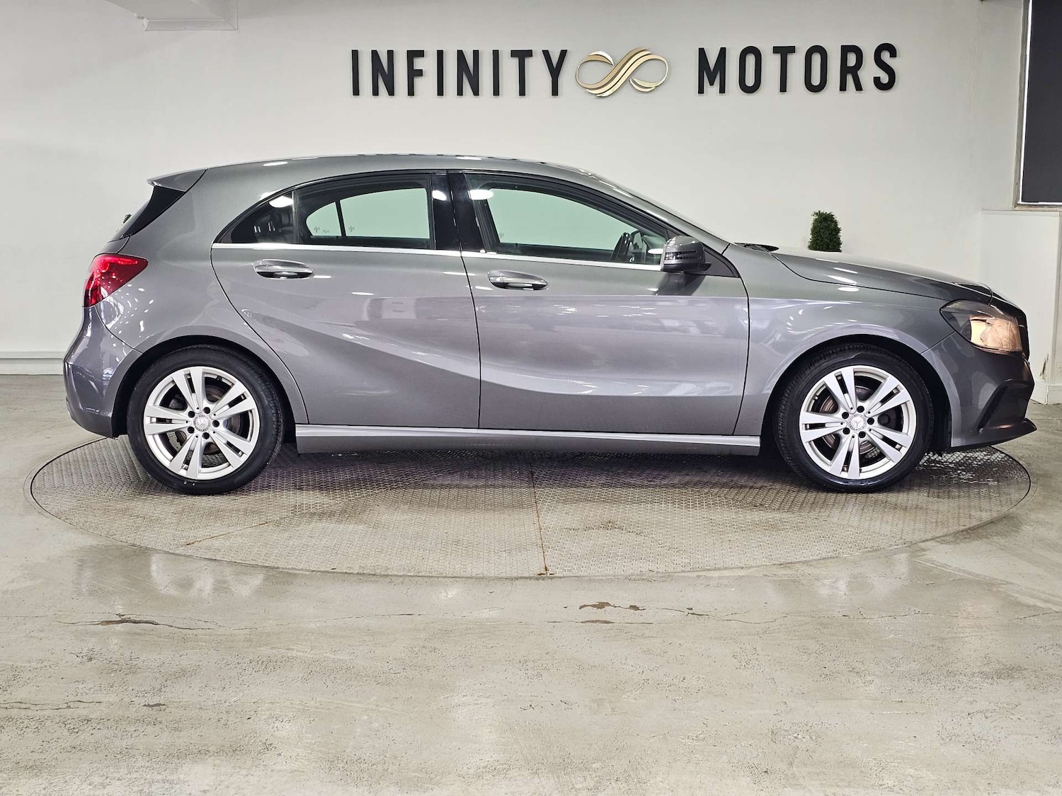 Used Mercedes-Benz A-Class 2015 for sale - 77594846: Photo 21