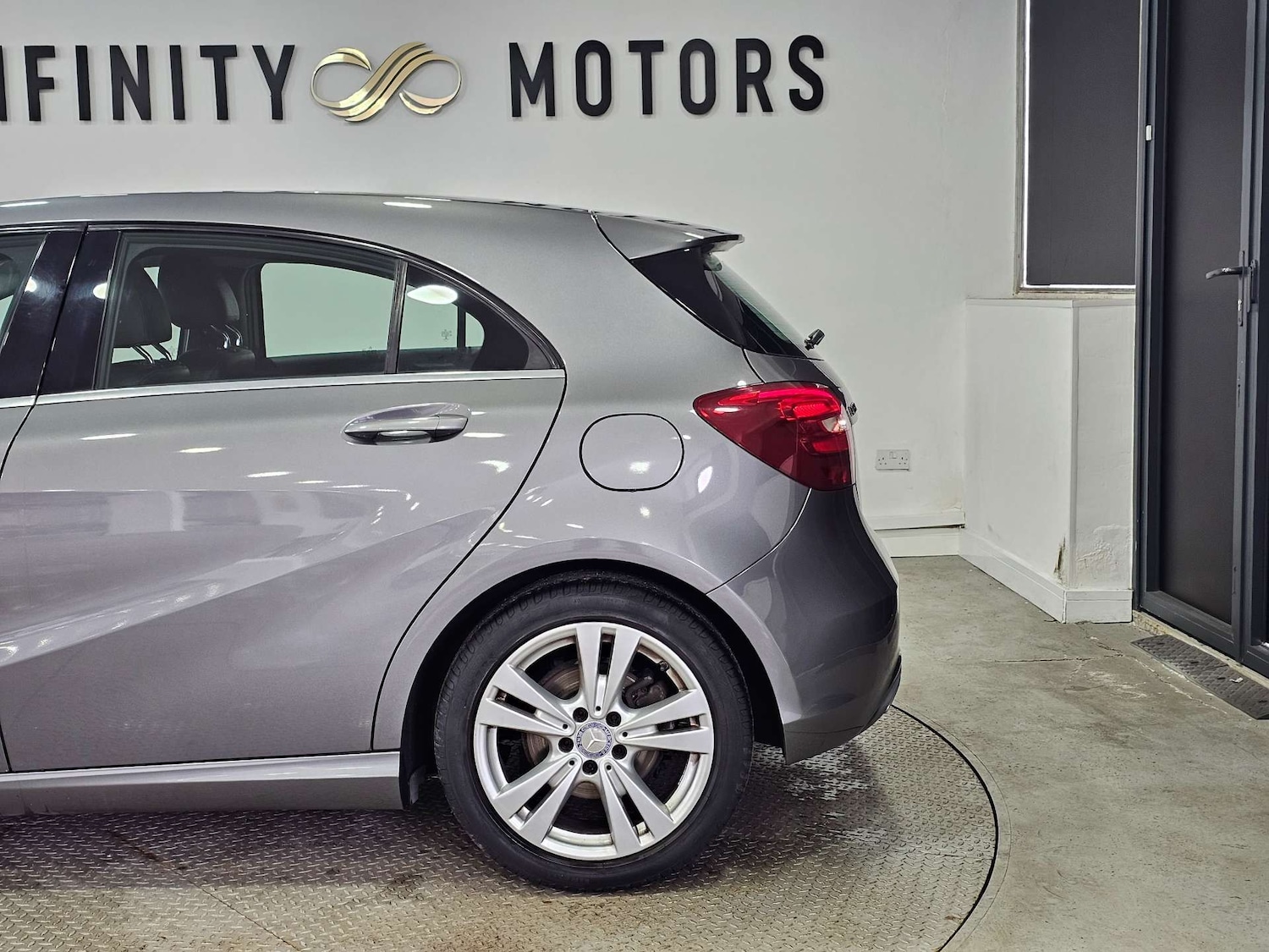 Used Mercedes-Benz A-Class 2015 for sale - 77594846: Photo 38