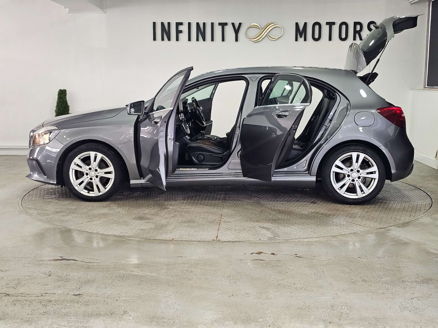 Used Mercedes-Benz A-Class 2015 for sale - 77594846: Photo 53