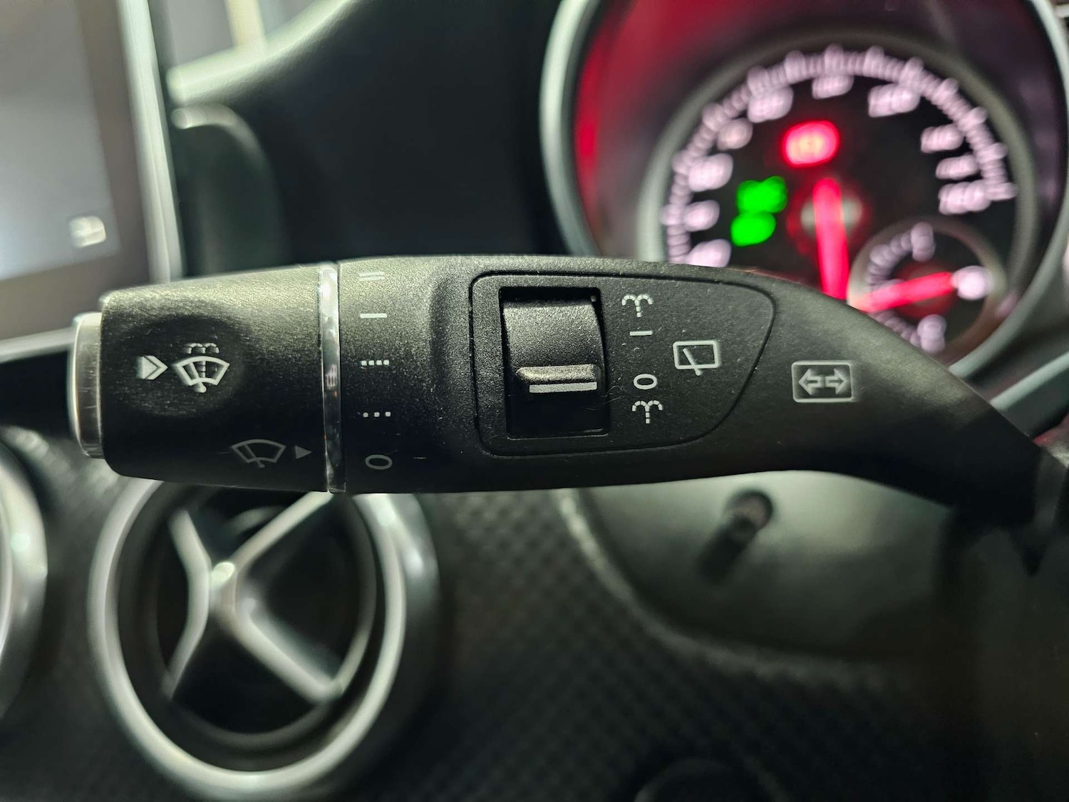 Used Mercedes-Benz A-Class 2015 for sale - 77594846: Photo 57