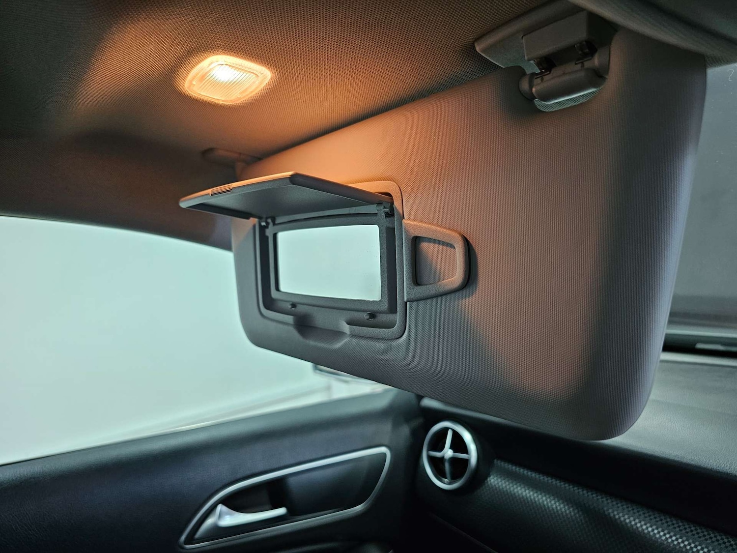 Used Mercedes-Benz A-Class 2015 for sale - 77594846: Photo 66