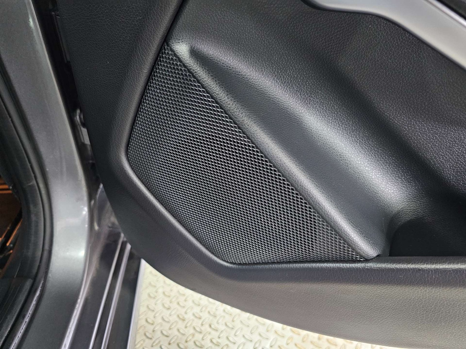 Used Mercedes-Benz A-Class 2015 for sale - 77594846: Photo 85