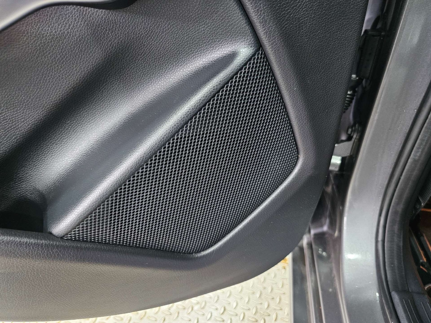 Used Mercedes-Benz A-Class 2015 for sale - 77594846: Photo 87