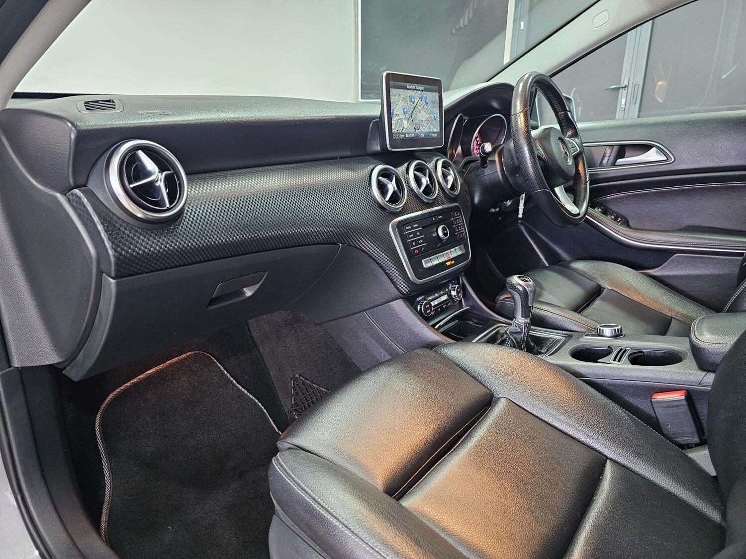 Used Mercedes-Benz A-Class 2015 for sale - 77594846: Photo 92