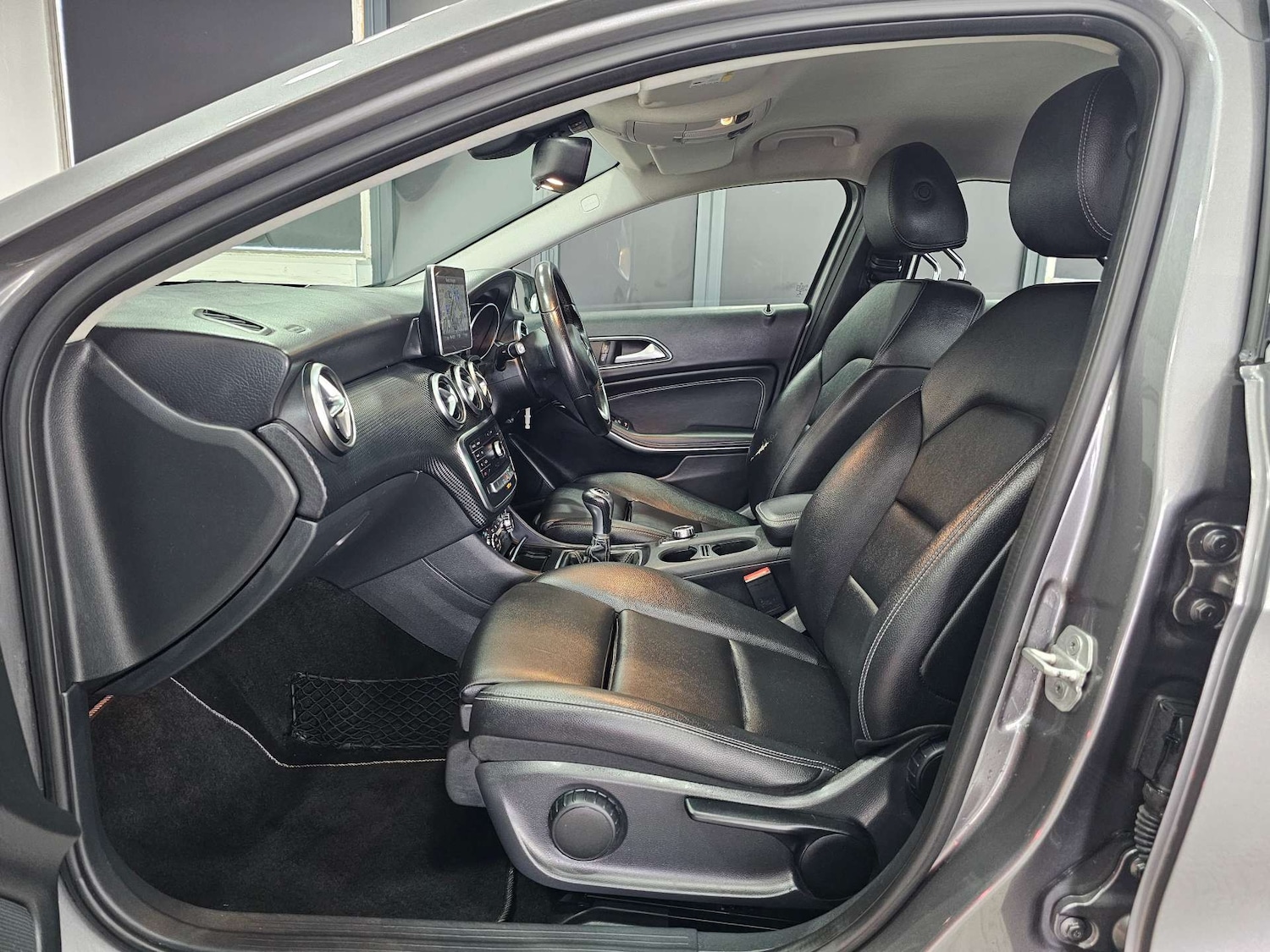 Used Mercedes-Benz A-Class 2015 for sale - 77594846: Photo 93