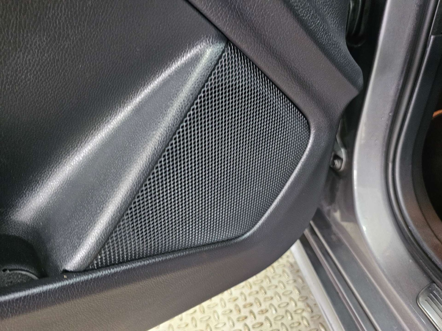 Used Mercedes-Benz A-Class 2015 for sale - 77594846: Photo 94