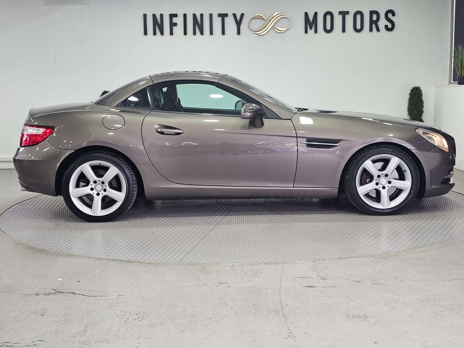 Used Mercedes-Benz SLK 2012 for sale - 77105785: Photo 35