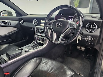 Used Mercedes-Benz SLK 2012 for sale - 77105785: Photo