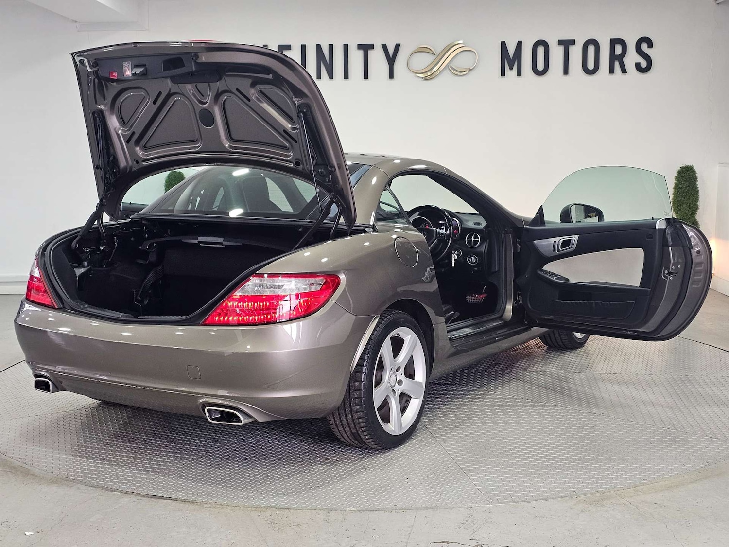 Used Mercedes-Benz SLK 2012 for sale - 77105785: Photo 49