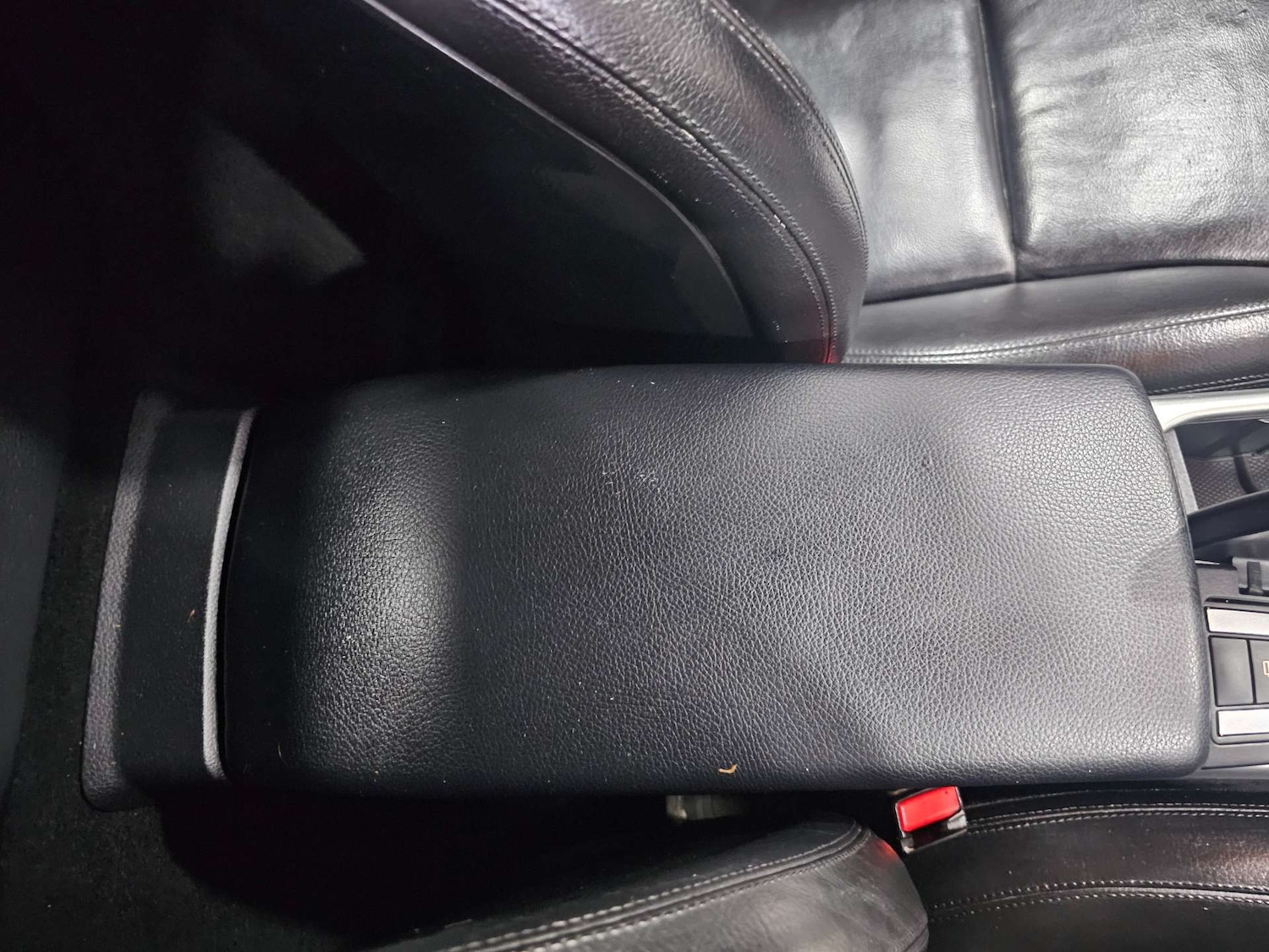 Used Mercedes-Benz SLK 2012 for sale - 77105785: Photo 65