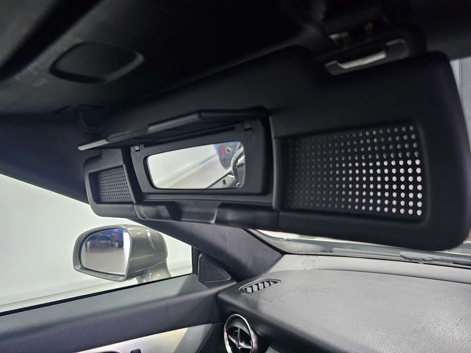 Used Mercedes-Benz SLK 2012 for sale - 77105785: Photo 72