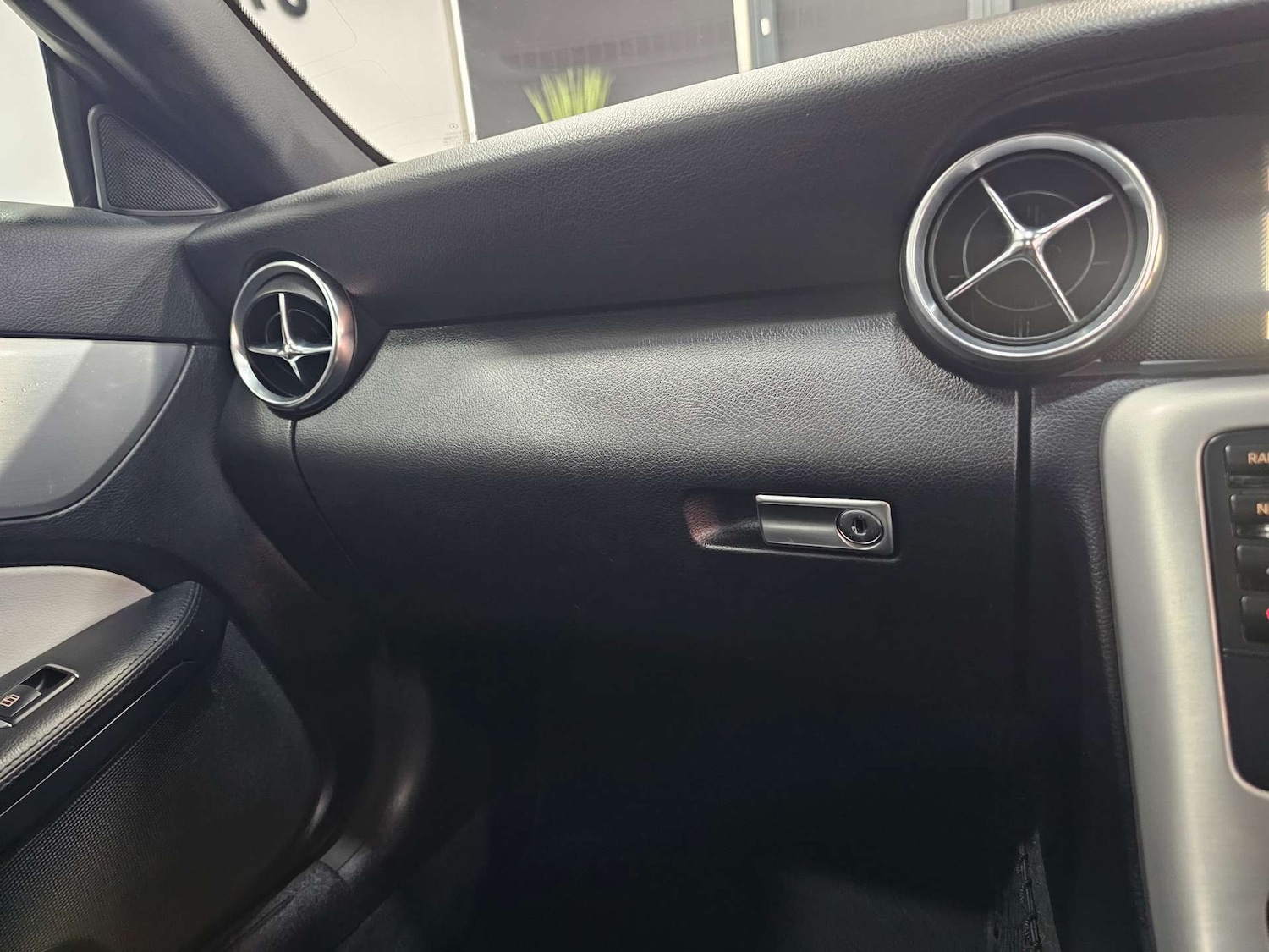 Used Mercedes-Benz SLK 2012 for sale - 77105785: Photo 73