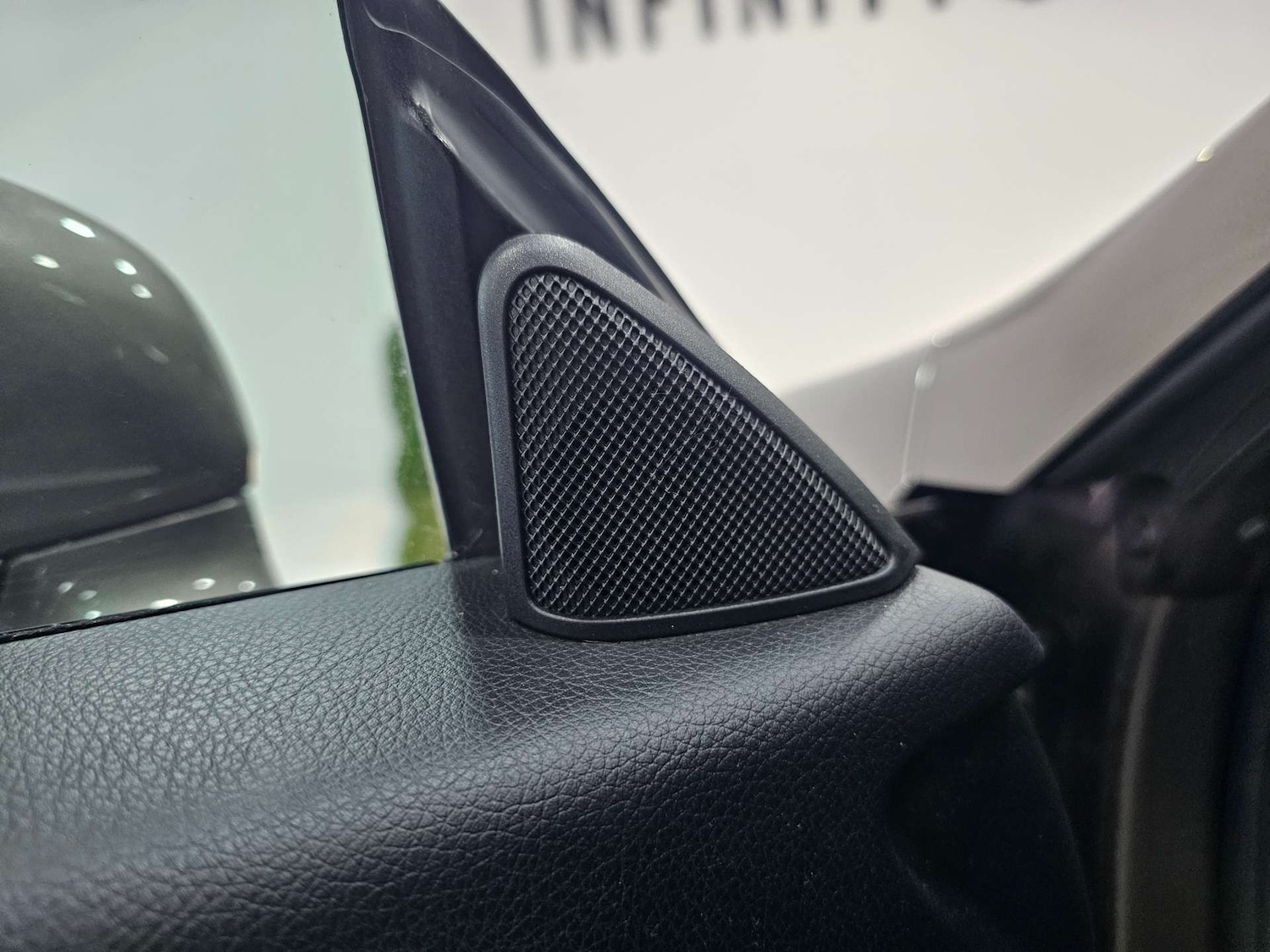 Used Mercedes-Benz SLK 2012 for sale - 77105785: Photo 79