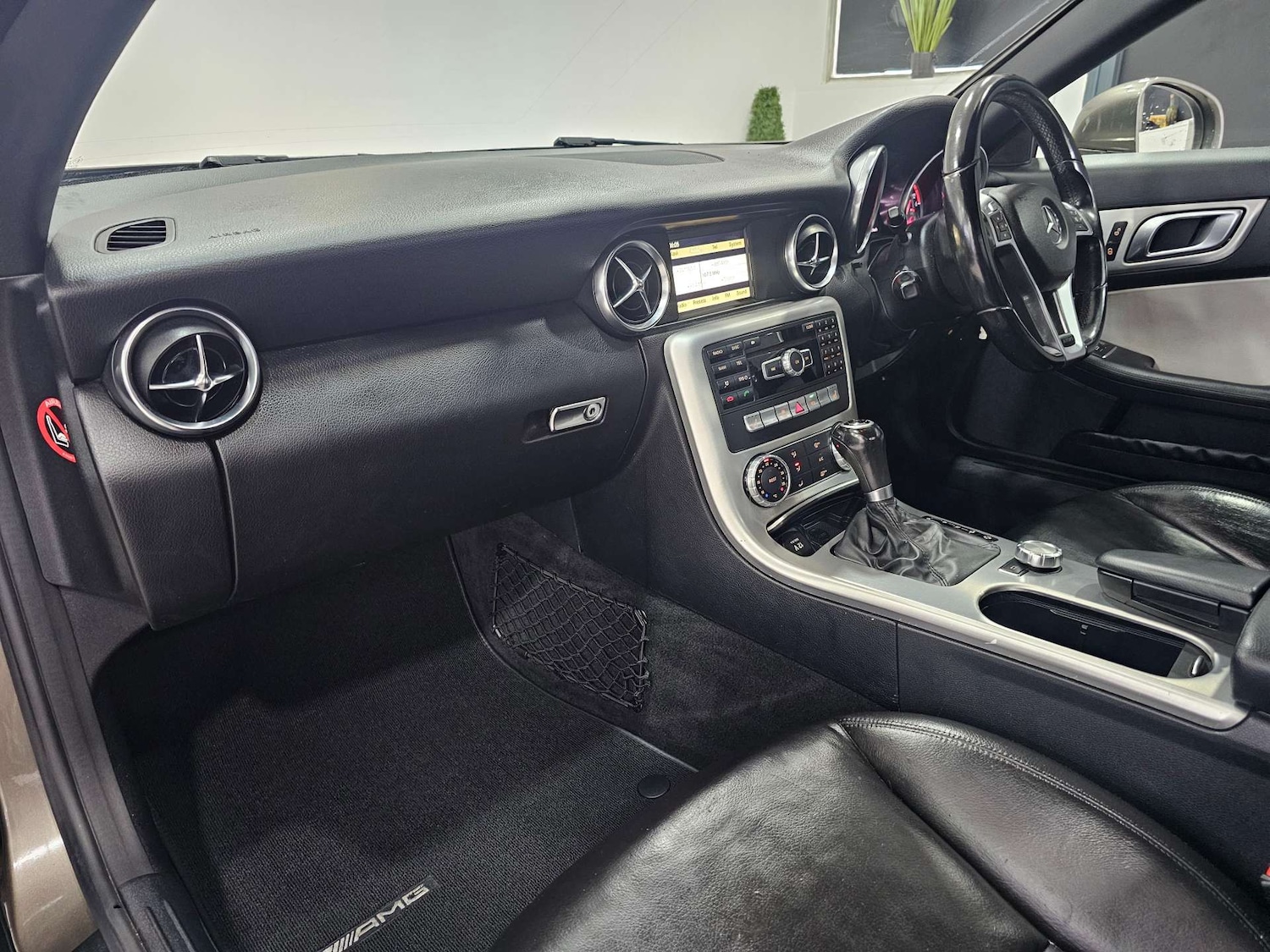 Used Mercedes-Benz SLK 2012 for sale - 77105785: Photo 81