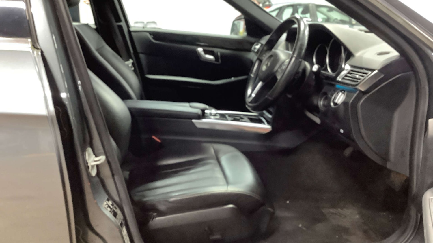 Used Mercedes-Benz E Class 2015 for sale - 77392236: Photo 11