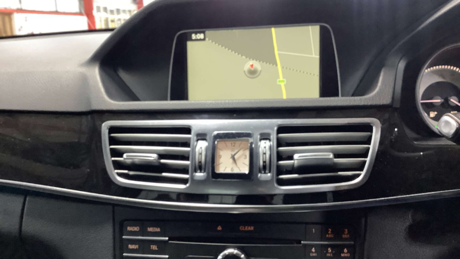 Used Mercedes-Benz E Class 2015 for sale - 77392236: Photo 14