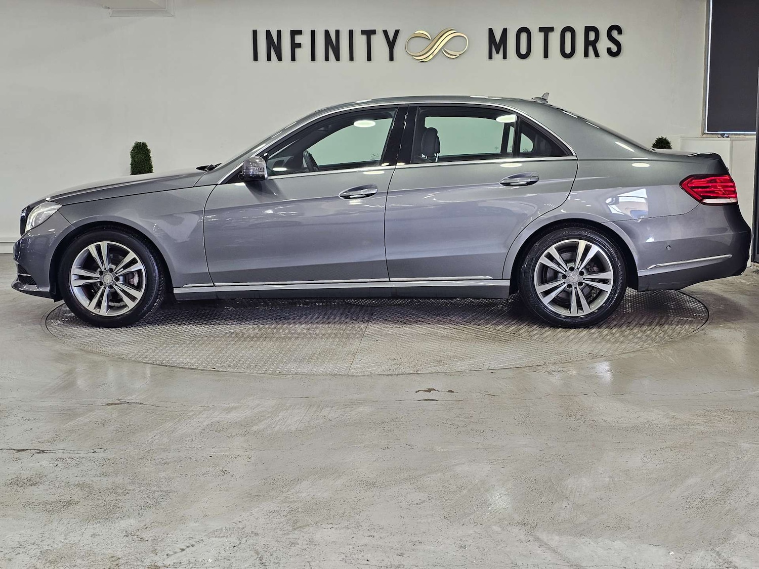 Used Mercedes-Benz E Class 2015 for sale - 77392236: Photo 20