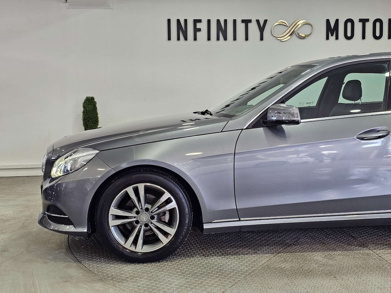 Used Mercedes-Benz E Class 2015 for sale - 77392236: Photo 22