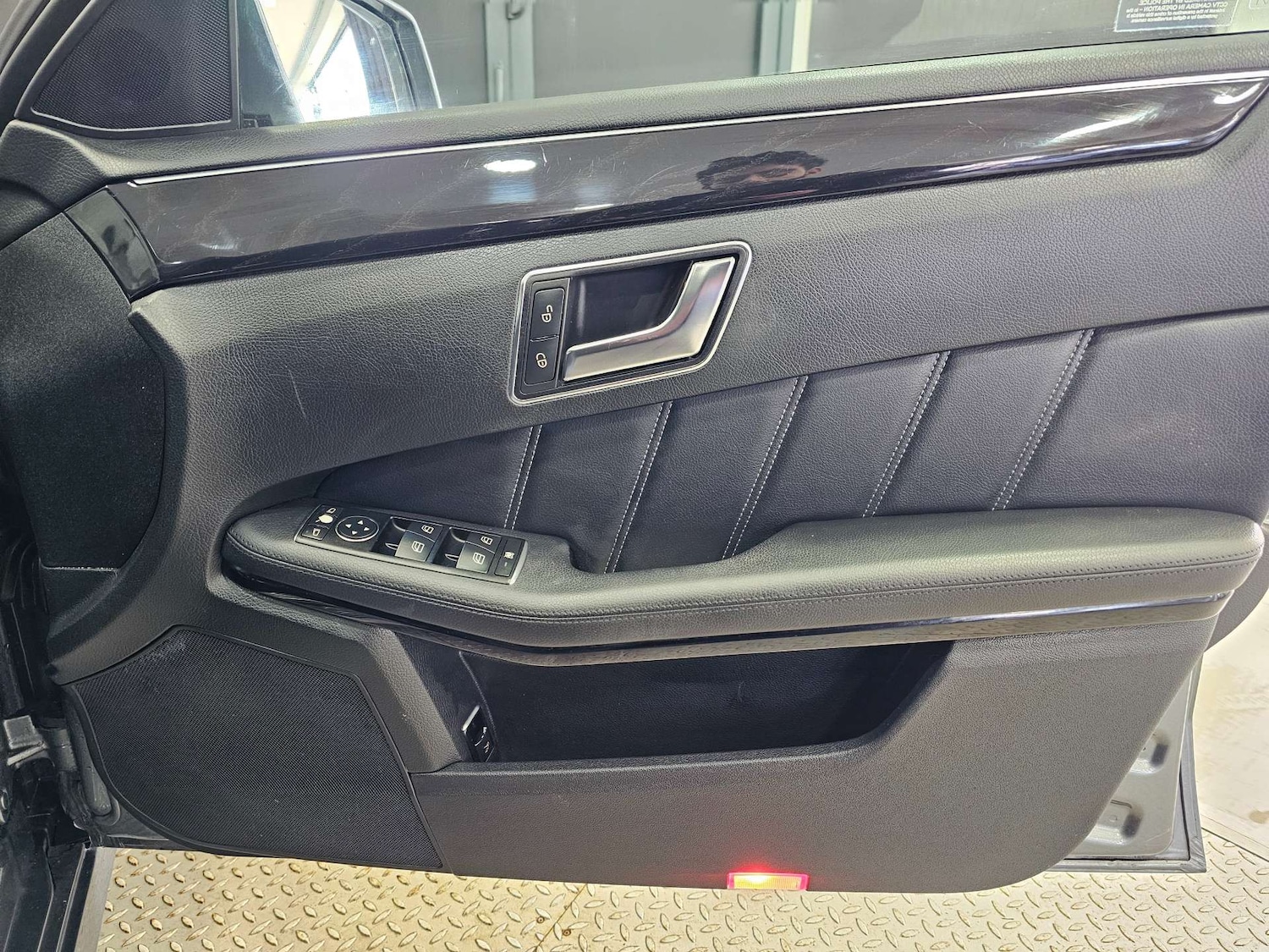 Used Mercedes-Benz E Class 2015 for sale - 77392236: Photo 53