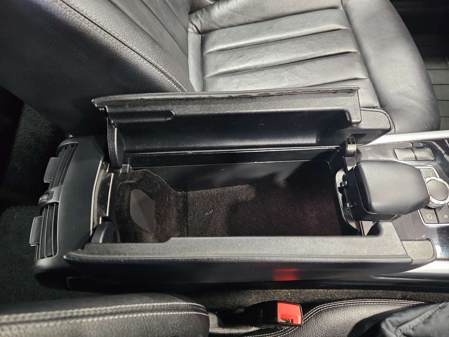 Used Mercedes-Benz E Class 2015 for sale - 77392236: Photo 61