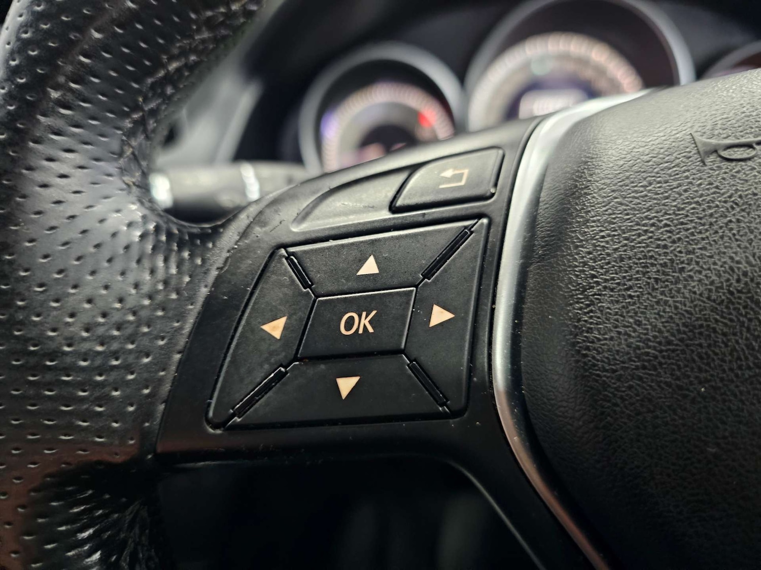 Used Mercedes-Benz E Class 2015 for sale - 77392236: Photo 66