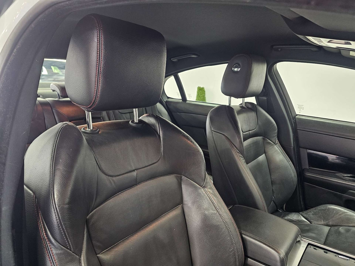 Used Jaguar XF 2015 for sale - 76972381: Photo 13