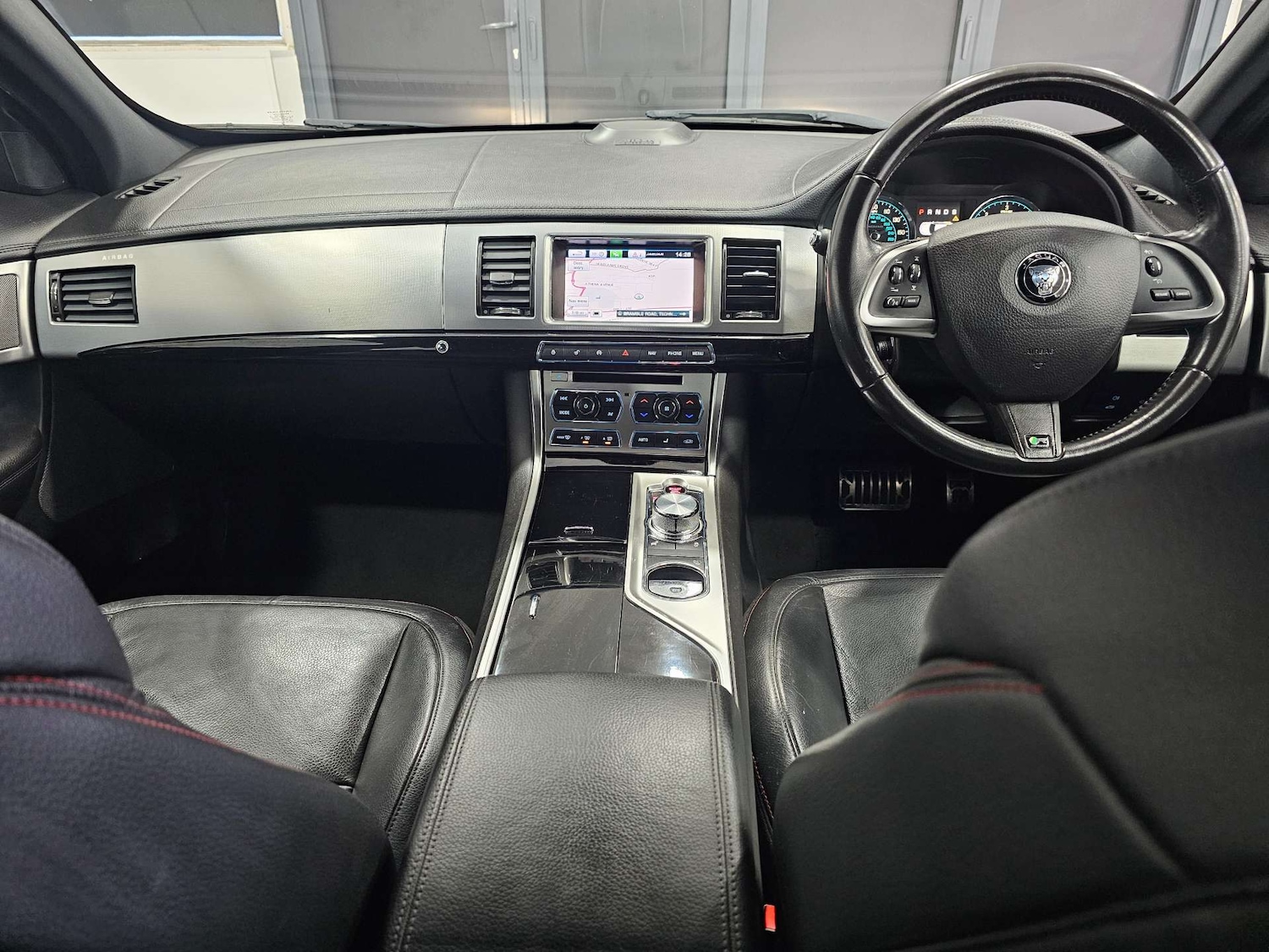 Used Jaguar XF 2015 for sale - 76972381: Photo 15