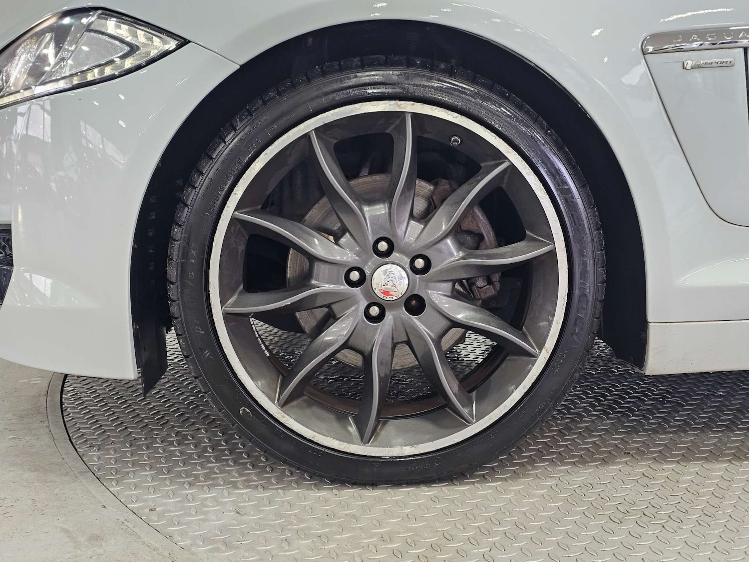 Used Jaguar XF 2015 for sale - 76972381: Photo 23